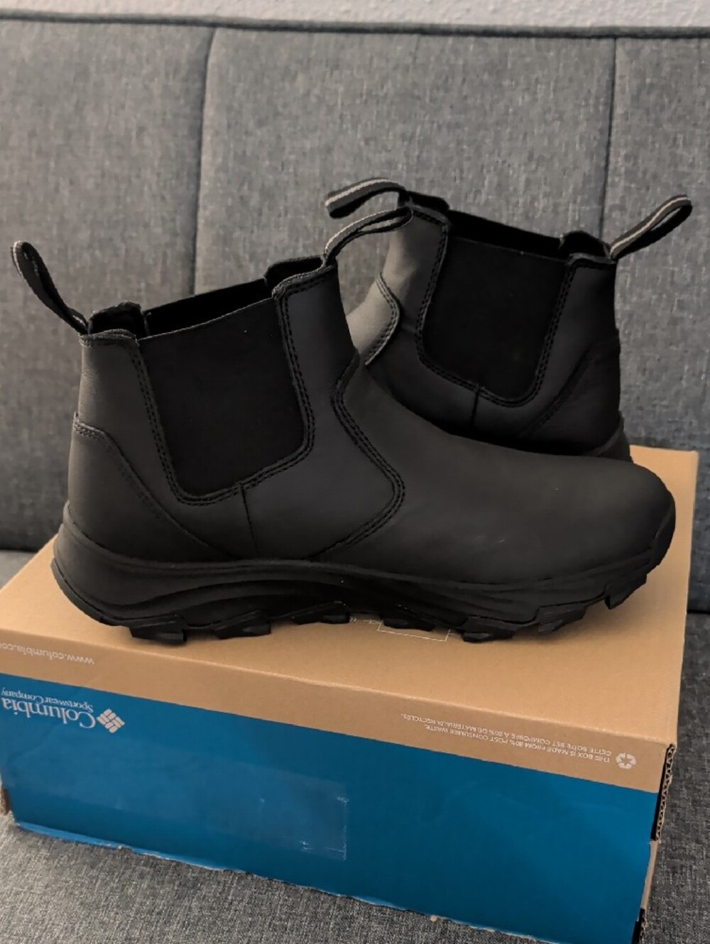 Columbia Men's Adventurer Chelsea Boots - Picture 4 of 6